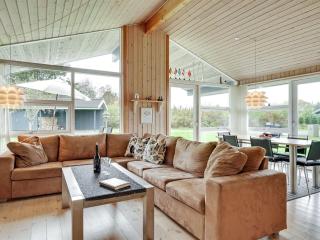 Holiday Home Tayler - 1-8km from the sea by Interhome - 6