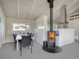 Holiday Home Serine - 800m from the sea by Interhome - Hjørring - 6
