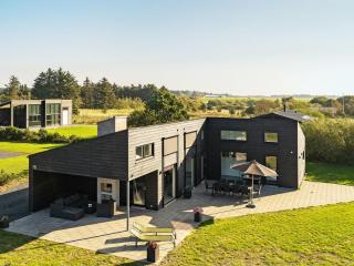 Holiday Home Alva - 998m from the sea by Interhome - Hjørring - 0