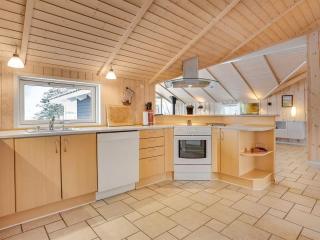 Holiday Home Leya - 900m from the sea by Interhome - Hirtshals - 4