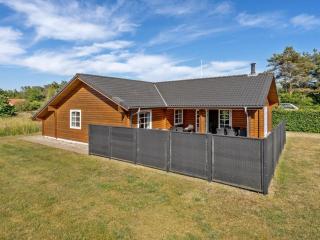 Holiday Home Brigitta - 1-5km from the sea by Interhome - Læsø - 1