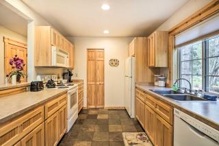 Chalet at Running Y Resort with Wraparound Deck! - 3