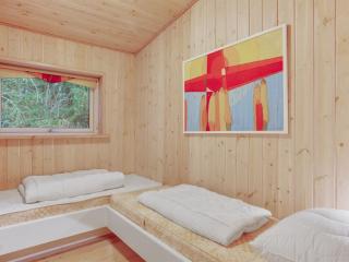 Holiday Home Eljena - 600m from the sea by Interhome - 1