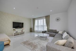 Partial sea view 2 BD apartment in JBR Murjan - Dubai - 0