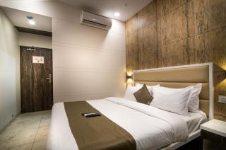 Hotel Royal Treat Surat - Surat - 2