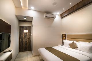 Hotel Royal Treat Surat - Surat - 1