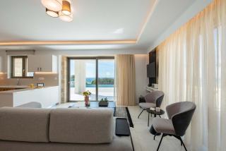 Actea Seaview Villas - "Free" heated pool & 800m sea - 4