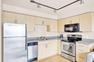 Queen Anne 1BR w Gym WD Lounge Roof SEA-308 - 4