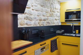 KelDomènech Bed&Art Luxury apartment for art lover - Besalú - 6