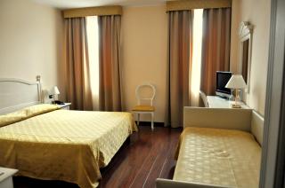 International Hotel - Iseo - 9