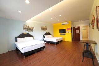 Bears Line B&B train station - 6