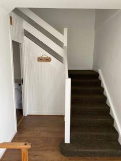 7 BR for 10 people in town - 5