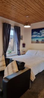 Faodail, 1 Bed Studio apartment at Ravenscraig Castle and Park - 4