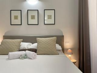 Palazzo Pellicceria Apartment - 1