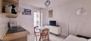 Nice Studio With View Near Beach - Nizza - 0