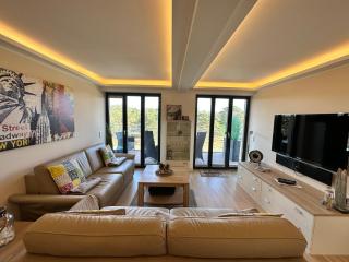 Avella "Sundowner" mit Meerblick, Innenpool und eigener Wallbox - Binz - 6