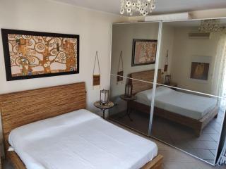 Casa Blu mare, Rosso Vulcano - 6