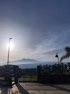 Casa Blu mare, Rosso Vulcano - 5