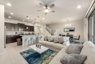 Windsor Resort 5BD/5BH Home Pool/BBQ Near Disney - 4