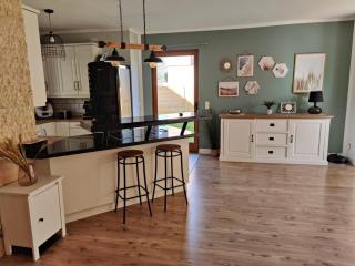 House for Familiy, Friends and Business - 7