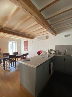 Medieval Avignon, calm, stunning & spacious 60m2 - 5