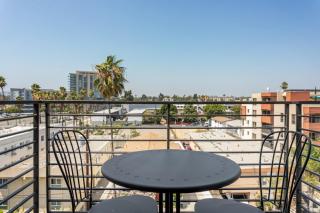 North Hollywood 1BR w Gym Pool Roof nr Metro LAX-853 - 7