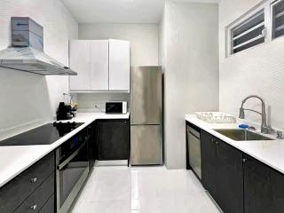 Stunning 3-Br Apt in Condado - 2