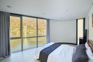 Crest72 Hotel - Gapyeong - 1