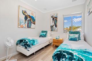 12 Calming Coral Beach Beautiful 2brm - Perth - 7