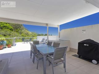 Panorama 200 Apartment 6 Upper Hastings Street 70 - 3