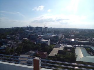 Tagaytay Prime Residences with Swimming Pool & Viewing Deck - Tagaytay - 8