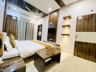 Hotel Motherland - 6