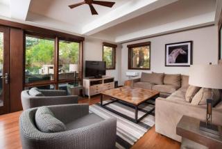 Luxury 3 Bedroom Downtown Aspen Vacation Rental With Amenities Including Heated Pool, Hot Tubs, Game Room And Spa - 9