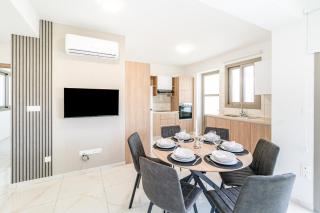 Adolina Apartments by Ezoria Villas - Paphos - 1