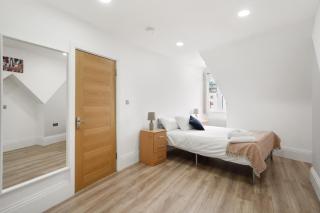 3BR Duplex Penthouse Harrow centre - Harrow - 1