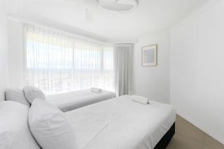 Stunning Views - 15t Floor Unit - Gold Coast - 1