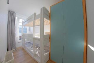 109 Triton mit Schwimmbad KW42 - Dorum-Neufeld - 1