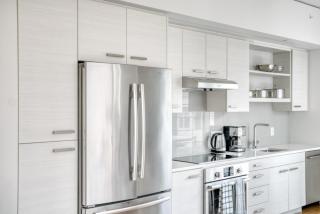 Downtown 2BR w Gym WD BBQ nr Dining Shops SEA-406 - 5