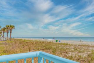 Southern Breeze Ocean Front Hotel - Myrtle Beach - 4
