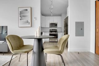 Loop 1BR w Gym Roof Lounge same block as L CHI-668 - 6