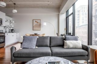 River North 1br w gym lounge roof nr Riverwalk CHI-899 - Chicago - 9
