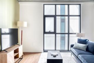 Downtown 1BR w Gym WD BBQ nr Dining Shops SEA-401 - 0