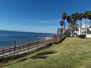 Holidays & Home New Studio Calahonda, Pools ,50 m Beach - 2