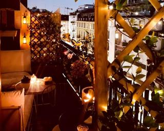 Bright Terrace-Garden Apartment - Milan - 3