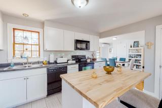 Sea Glass Cottage - Sandwich - 1