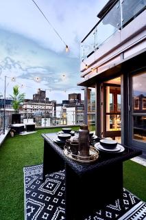 Penthouse Noir - Wyndale Living - Central BHam 2BR - Birmingham - 2