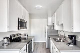 Fairfax 2BR w Pool nr WF TJ Melrose shopping LAX-491 - Los Angeles - 5