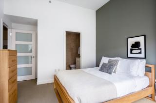 Penn Quarter 2BR w Gym Pool nr National Mall WDC-167 - 3