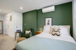 E Village Studio w renovated virtual doorman NYC-316 - 3