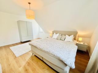 Wasserspaß pur - Luxus Ferienhaus bei Berlin, direkt am Wasser, inkl SUPs und Schlauchboot! - 1